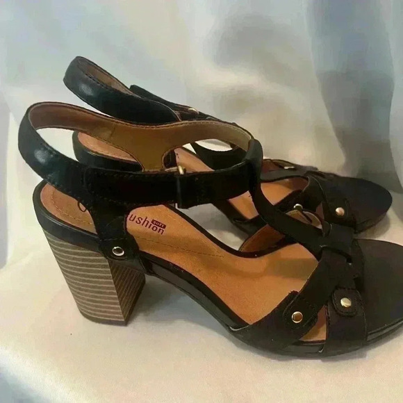 CLARKS
Collection Women's Banoy Valtina Dress Sandals Black Size 8n - Picture 3 of 6